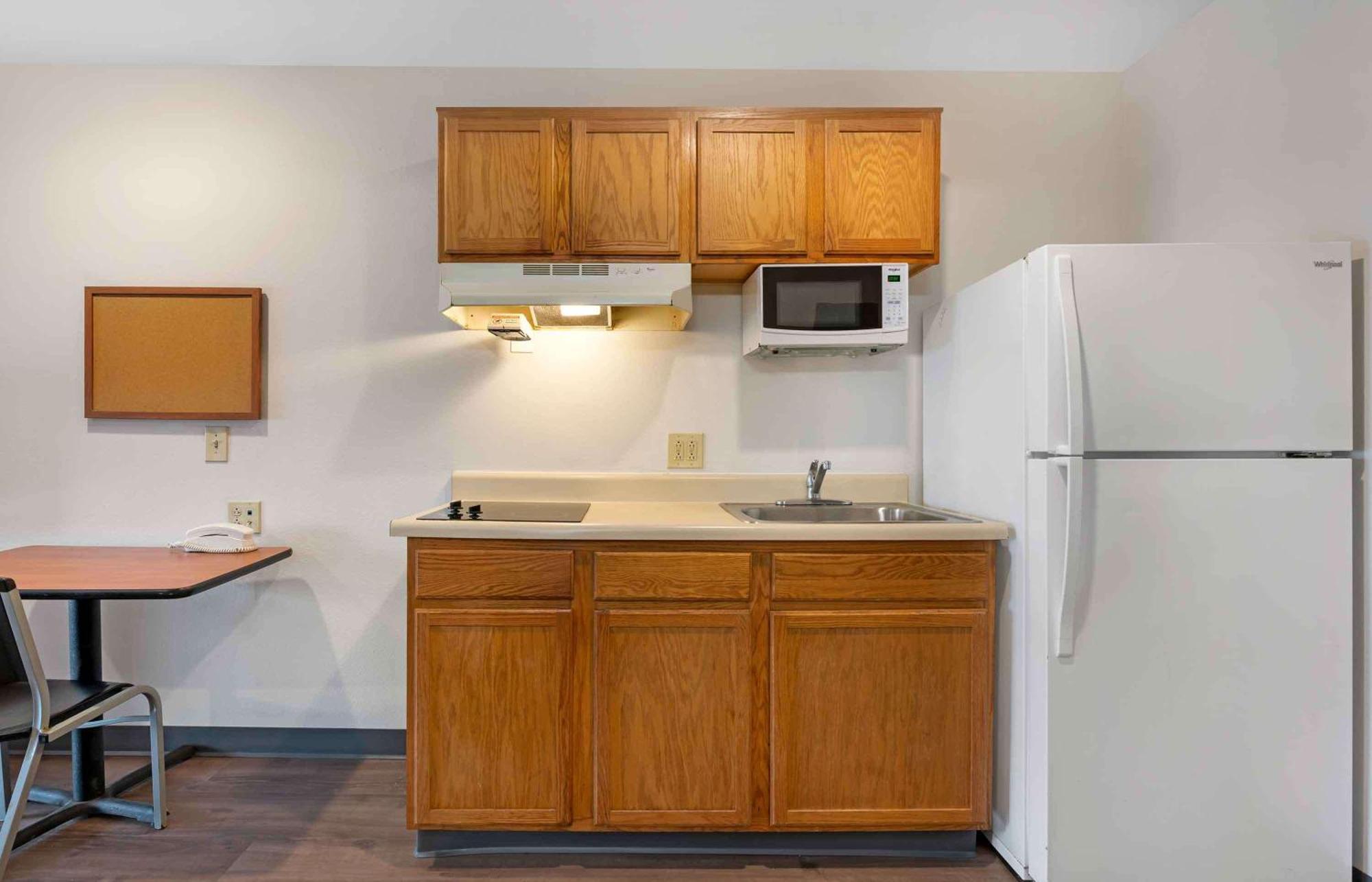 Extended Stay America Select Suites - Cincinnati - Шаронвилл Экстерьер фото